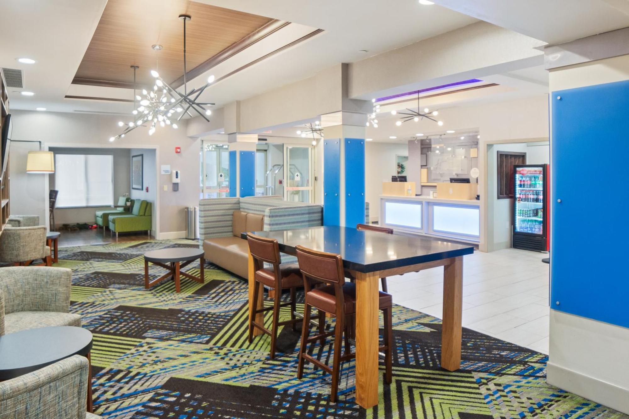 Holiday Inn Express And Suites Stroudsburg-Poconos By Ihg Экстерьер фото