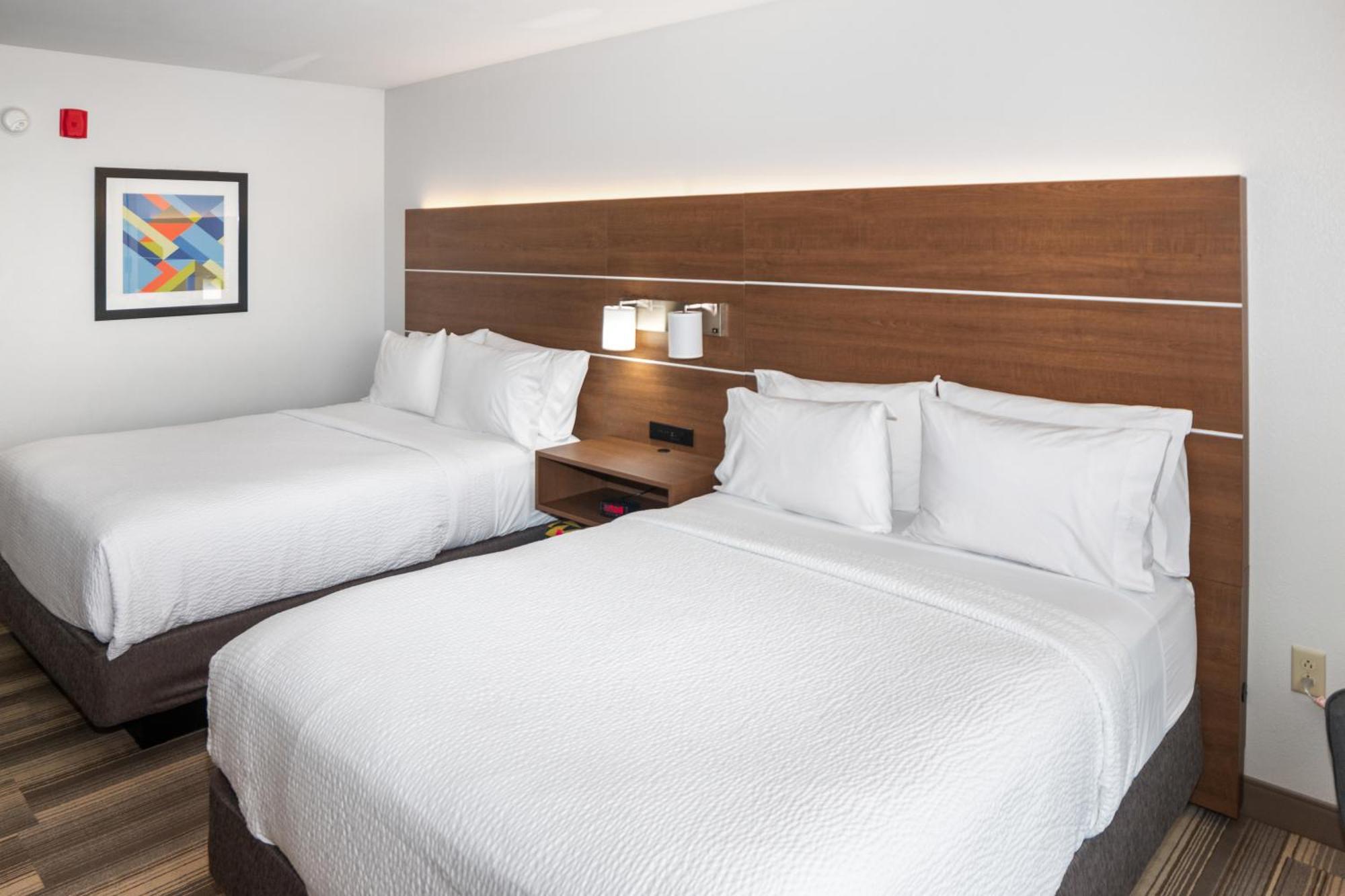 Holiday Inn Express And Suites Stroudsburg-Poconos By Ihg Экстерьер фото